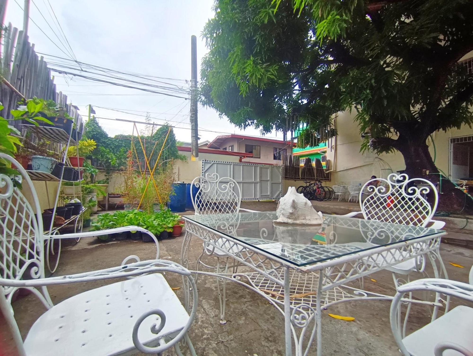 Bed and Breakfast Bed And Brewhouse Sucat Paranaque City Экстерьер фото